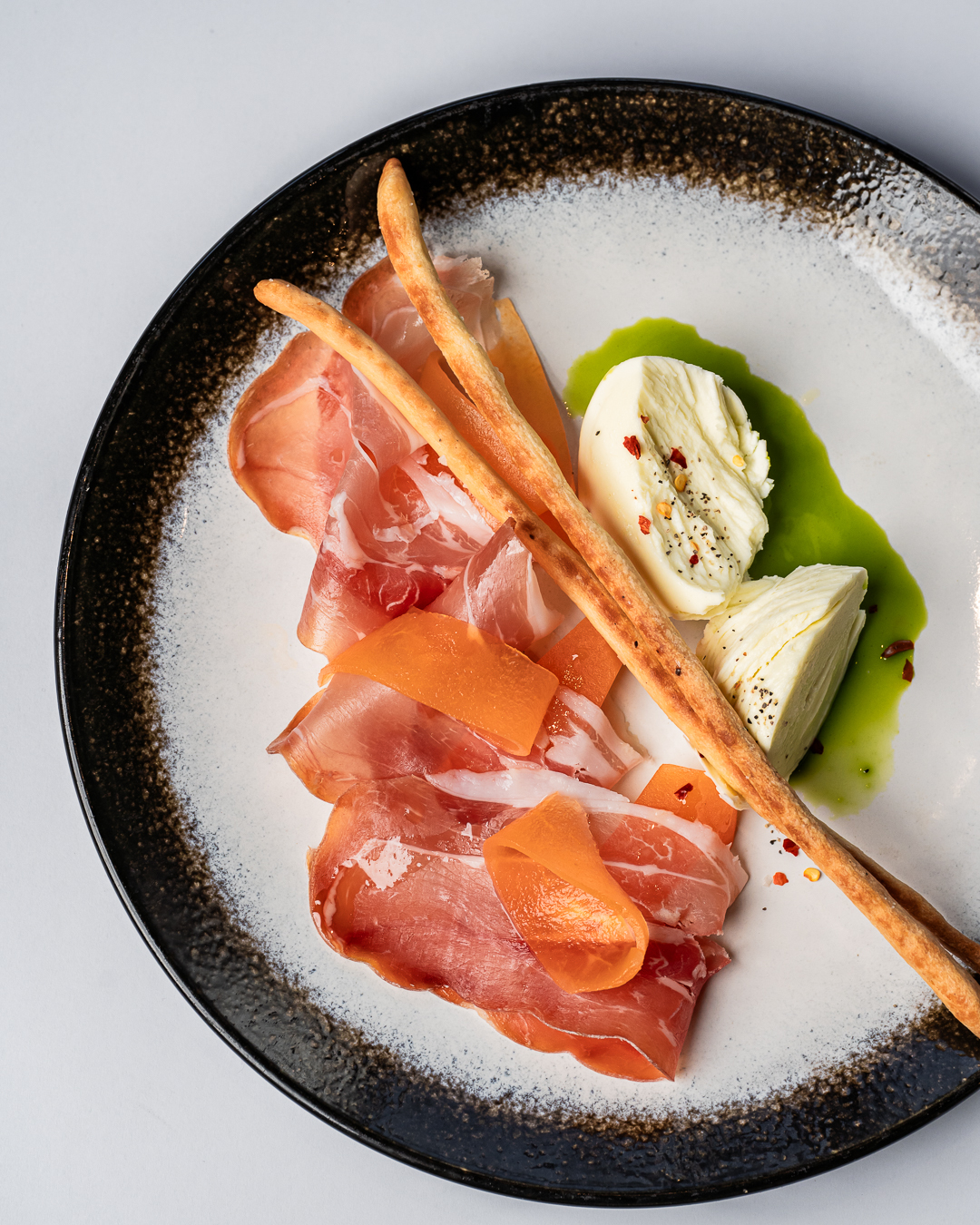 Prosciutto e Grissini