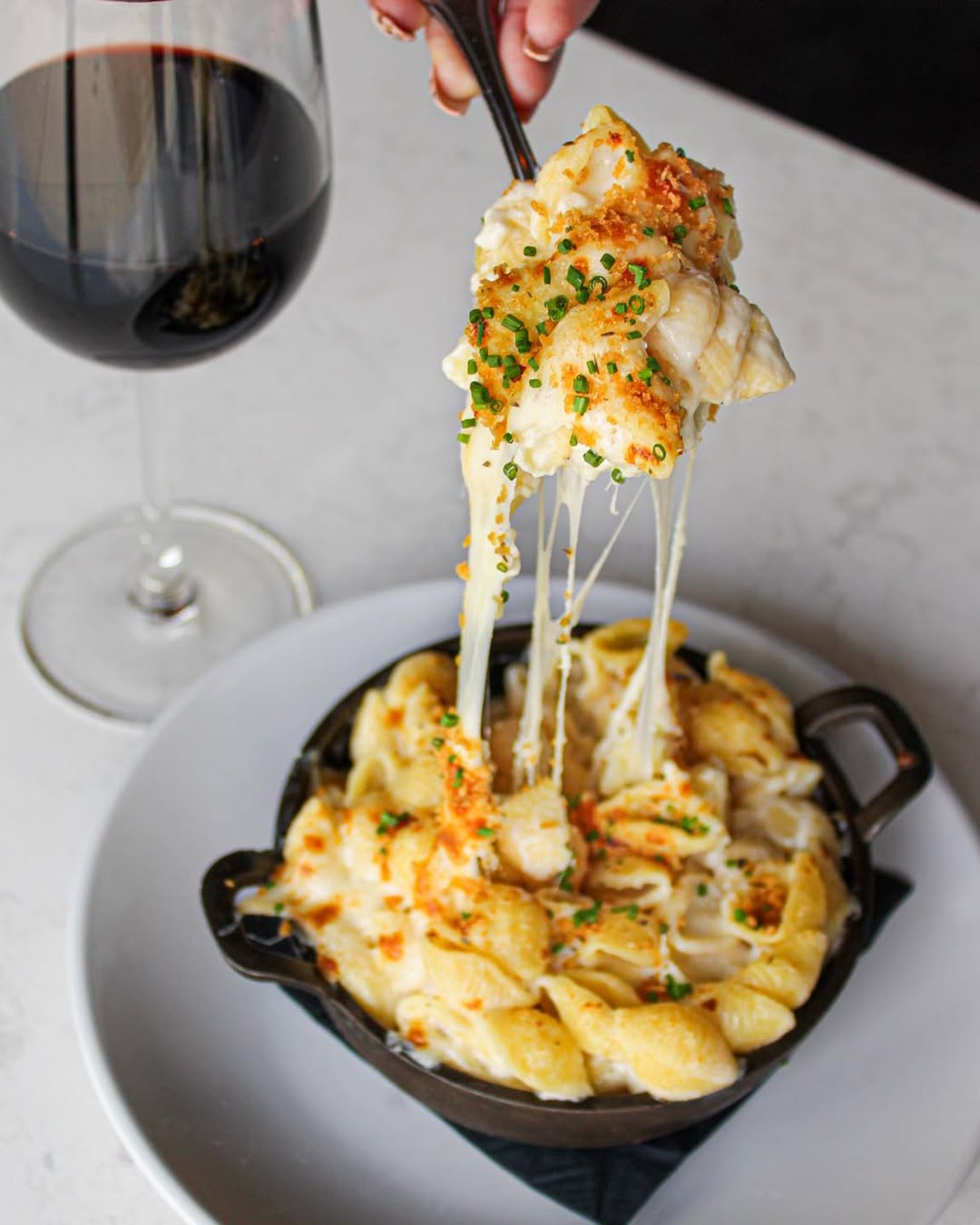 Roasted Garlic Mac and Cheese